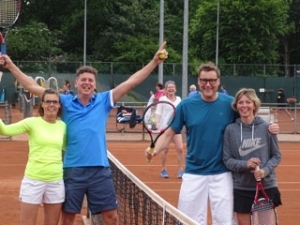 Sieto/Erica winnen van Niels/Karin